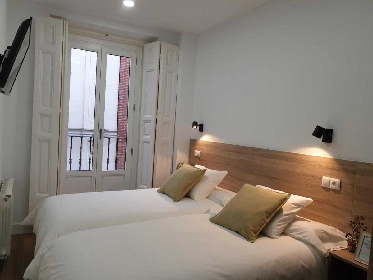 Norte Oviedo Rooms Madrid Extérieur photo