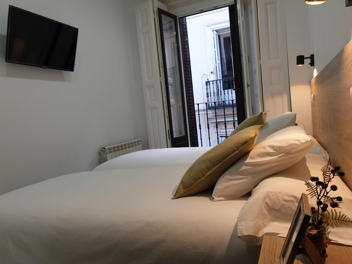 Norte Oviedo Rooms Madrid Extérieur photo
