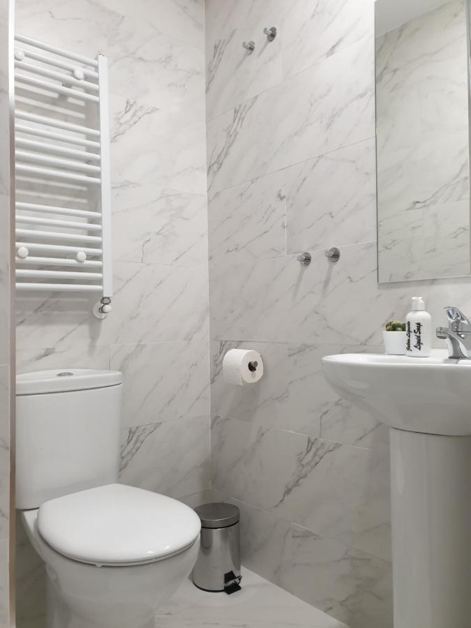 Norte Oviedo Rooms Madrid Extérieur photo